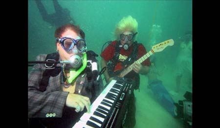 اجرای ارکسرت سمفونی زیر دریا