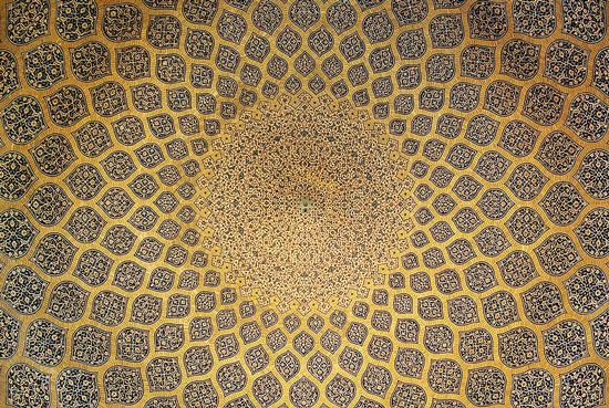 مسجد شیخ لطف‌الله، شاهکار کاشی‌کاری ایران