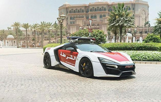 سوپر اسپرت جدید پلیس دبی +عکس
