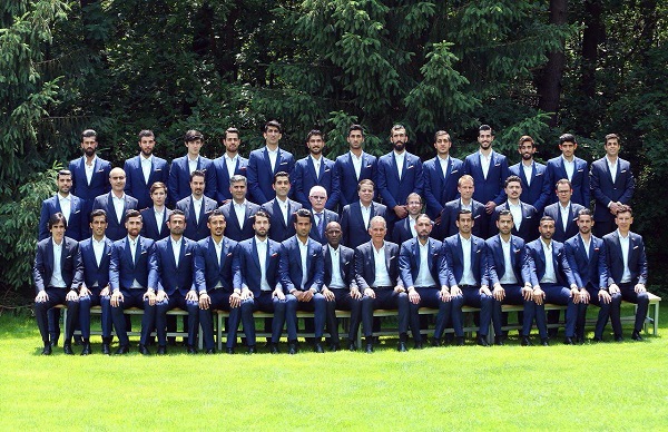 عکس تیمی با لباس رسمی بازیکنان ایران