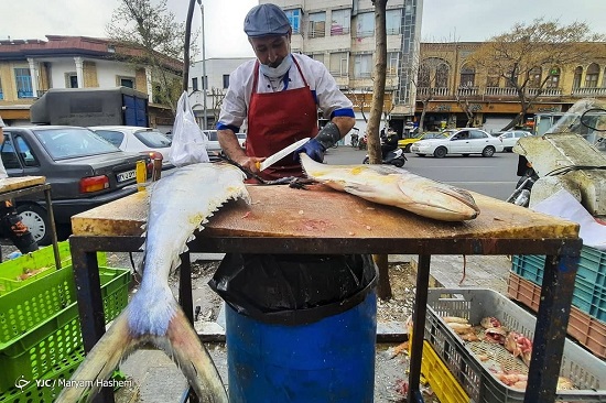 ماهی‌های شب عید در خیابان‌های تهران