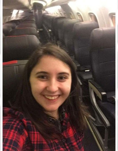 دختری که تنها مسافر هواپیمای ۳۰۰ نفره شد