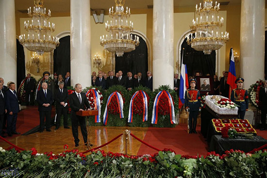 پوتین در مراسم تدفین سفیر کشورش در ترکیه