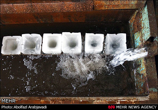 عکس: کارگاه تولید یخ