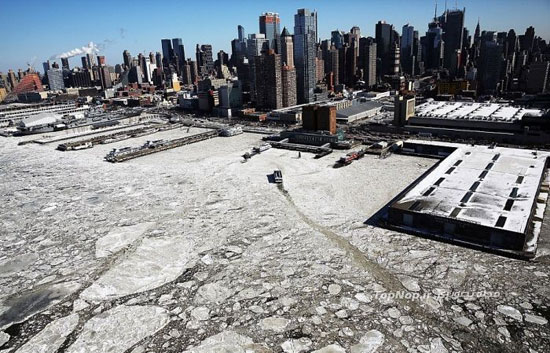 عکس: نمای هوایی از نیویورک یخ‌زده!