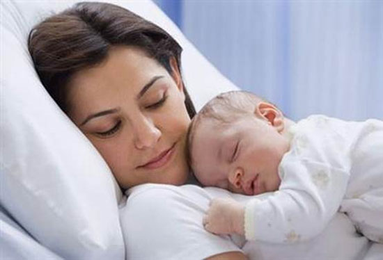 ۱۹ علت نیامدن شیر مادر بعد از زایمان