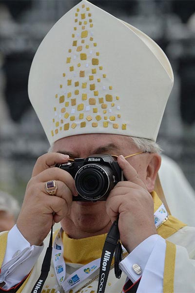 عکس: استقبال 3 میلیون‌ نفری از پاپ