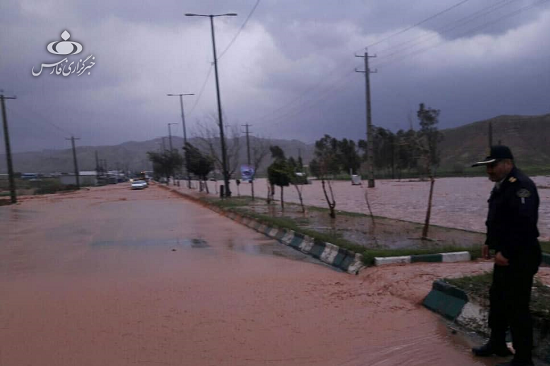 قطع راه ۳۰ روستا و زیر آب رفتن ۱۰۰ خانه در پلدختر