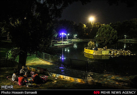 شب نشینی در پارکهای تهران