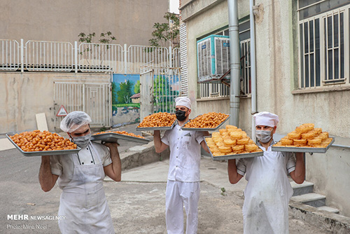 مراحل پخت شیرینی محبوب ماه مبارک رمضان